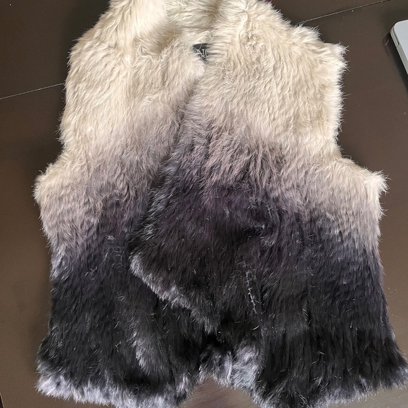 Rabbit Fur Vest - Picture 3 of 5